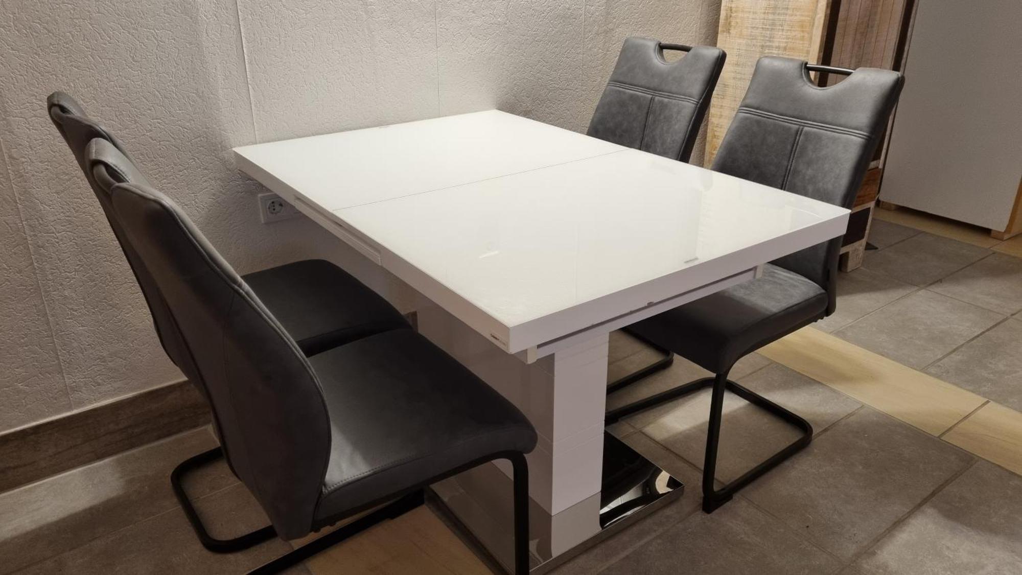 Modern Eingerichtete 3-Zi-Ferienwohnung Zu Vermieten Löffingen Exteriér fotografie